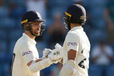 Saqib Mahmood and Jack Leach stand papers over cracks as England’s top order exposed again by West Indies