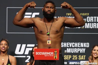 UFC on ESPN 33 weigh-in results and live video stream (9 a.m. ET)