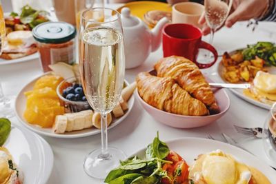 Beyond prosecco: what to drink for Mother’s Day brunch