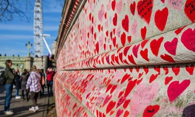 Weekly Covid cases in UK increase by 1m, figures show