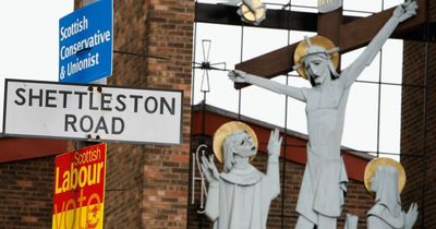 West Dunbartonshire backs election campaign posters despite climate emergency