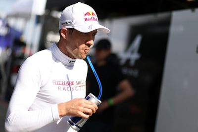 Ogier “learning from mistakes” after tough WEC debut at Sebring
