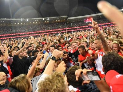 Swans hail 'humble superstar' Franklin