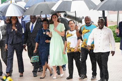 Duke and Duchess of Cambridge apologise for bringing British weather to Bahamas