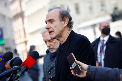 EU's Iran talks coordinator plans to travel Tehran on Saturday to close gaps