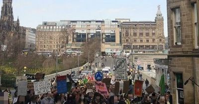 Hundreds of Edinburgh school pupils skip school to protest climate crisis