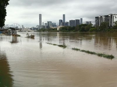 Brisbane River reopens to boaties