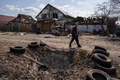 Ukraine eyes fresh Russian setbacks as Moscow hints at scaling back of ambitions