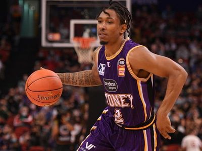 Kings hammer Wildcats to go second in NBL