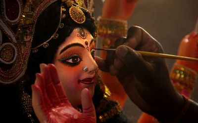 Resurgent Kumartuli counts down to Durga Puja