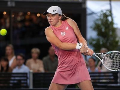 Barty: No-one better to be No.1 than Iga