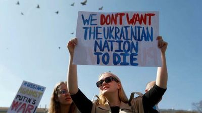 Thousands of Russians in Prague Protest against War in Ukraine