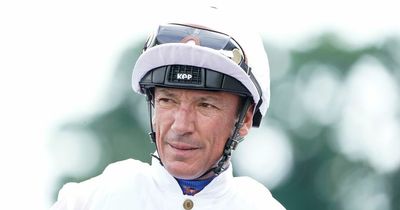 Frankie Dettori rolls back the years to win Dubai World Cup on County Grammer