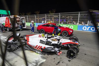 Schumacher ruled out of Saudi Arabian GP after crash