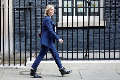 UK says Russian sanctions could be lifted with Ukraine withdrawal - report