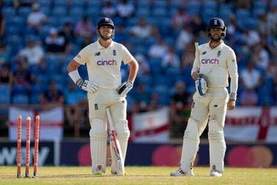 Marcus Trescothick frustrated as England collapse again: “We didn’t stand up in the pressure moments”