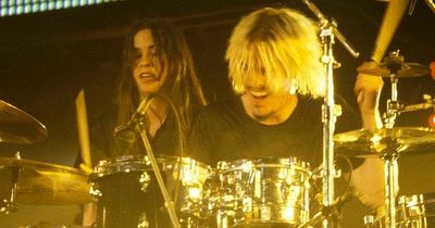 Alanis Morissette's uncanny prediction her drummer Taylor Hawkins would join Foo Fighters