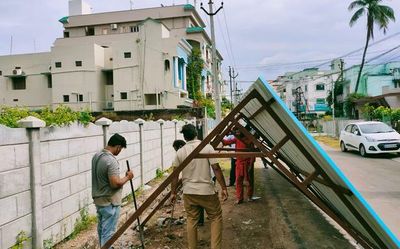 Civic body takes up special drive to remove encroachments in Fort City