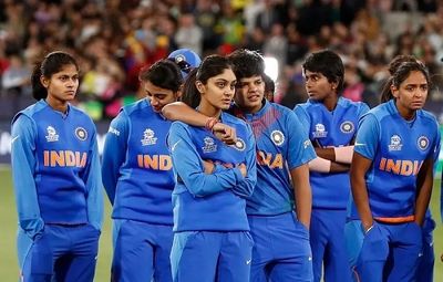 Women's CWC: India lose to South Africa by three wickets, fail to qualify for semis