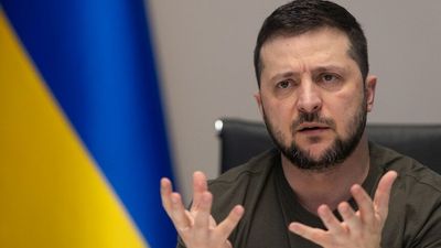 Volodymyr Zelenskyy tells Russian journalists Ukraine willing to adopt neutral status