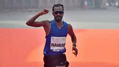 Nitendra Rawat, Jyoti Gawate win men's and women's New Delhi Marathon crowns