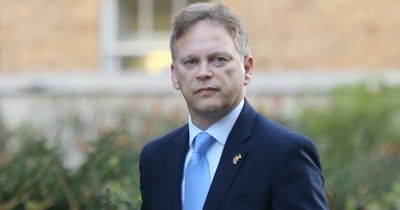 Grant Shapps preparing to ban P&O from using UK routes unless workers paid minimum wage