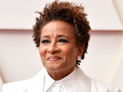 Oscars 2022: Wanda Sykes calls out Amy Schumer’s idea to have Zelensky speak from Ukraine during ceremony