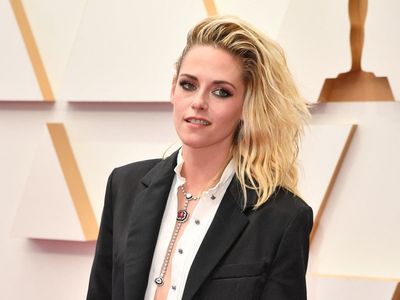 Kristen Stewart praised for ‘breaking red carpet rules’ with Oscars shorts