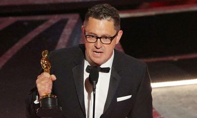 Dune: Australian Greig Fraser wins Oscar for best cinematography