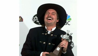 Jeff Carson, country music singer, dies at 58