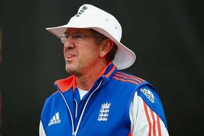 Trevor Bayliss set to take over from late Shane Warne as interim head coach of Hundred team London Spirit