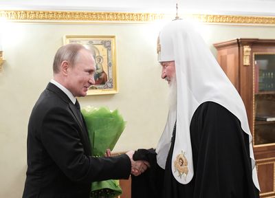 Patriarch Kirill: Putin ally faces backlash after ‘blessing’ war