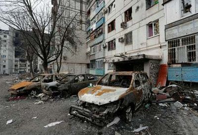 Mariupol mayor pleads for all civilians to be evacuated