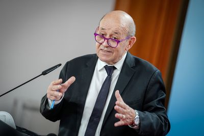 French Foreign Minister Le Drian: confident Iran nuclear deal is near