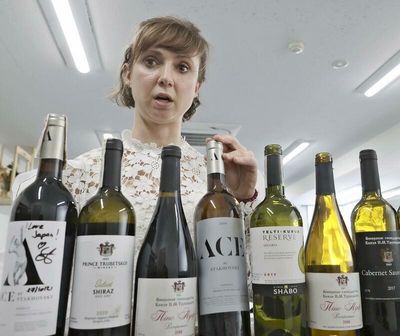 Growing private-sector efforts provide assistance to Ukraine