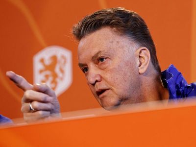 ‘The manager decides the tactics’: Louis van Gaal clashes with Virgil van Dijk