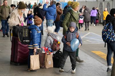 Ukraine refugees near 4 million. Will exodus slowdown last?