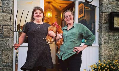 Devon pub reaps Twitter storm after adding ploughperson’s to menu