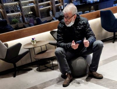 Russian billionaire Abramovich, Ukrainian peace negotiators hit by suspected poisoning - WSJ