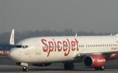 SpiceJet plane hits pole at Delhi airport