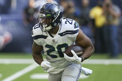 Seahawks re-signing RB Rashaad Penny named among best bargains in free agency
