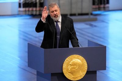Nobel Peace Prize-winner's paper closes amid Russia pressure