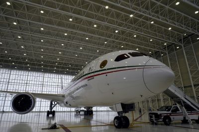 Mexico to rent out unwanted presidential jet for parties