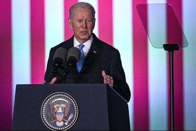 Biden defends ‘Putin cannot remain in power’ comment