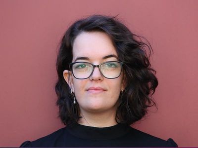 Woman tells inquiry services 'like a wall'