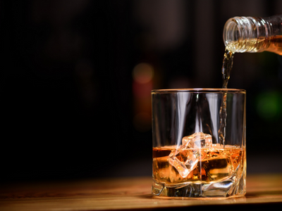 Study challenges theory that light alcohol benefits heart health