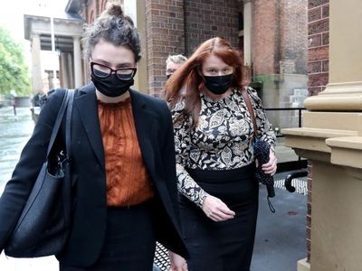 Murder trial jury discharged due to COVID