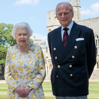 Queen heads to Prince Philip’s memorial service with disgraced son Andrew