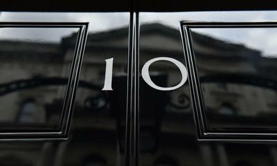PM yet to formally accept law broken despite Met fines over parties, No 10 says