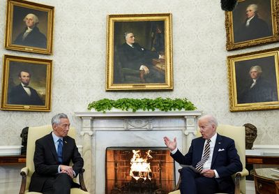 Biden, Singapore's Lee call for North Korea's return to nuclear talks